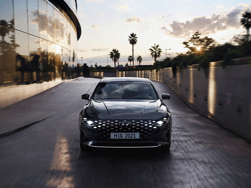 هيونداي أزيرا بحلتها الجديدة تصل إلى الأسواق الخليجية